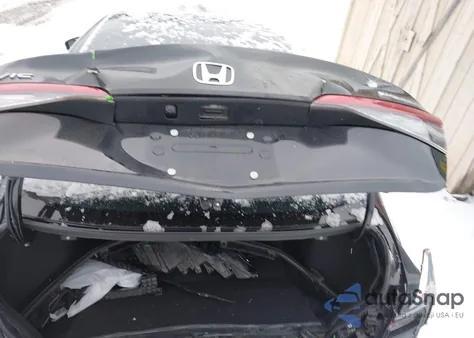 2024 Honda Civic Touring z USA, uszkodzony, nr VIN 2HGFE1F97RH303505